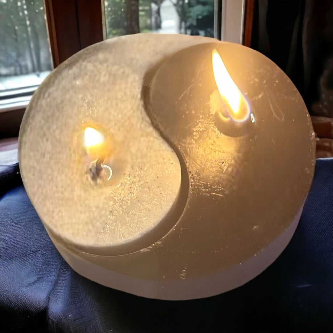 Harmony in Wax Ying~Yang Candles